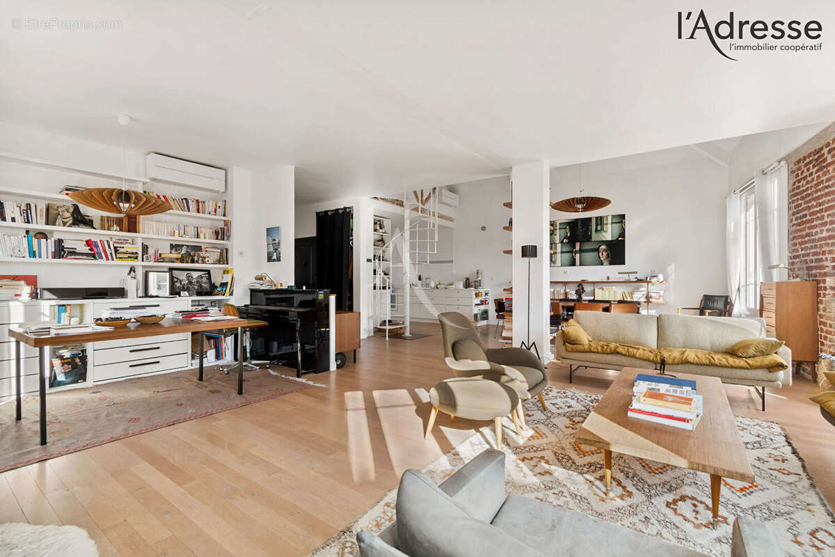 Hypercentre de Suresnes -  Duplex de 173.75m² (122.75m² au sol) - photo 5