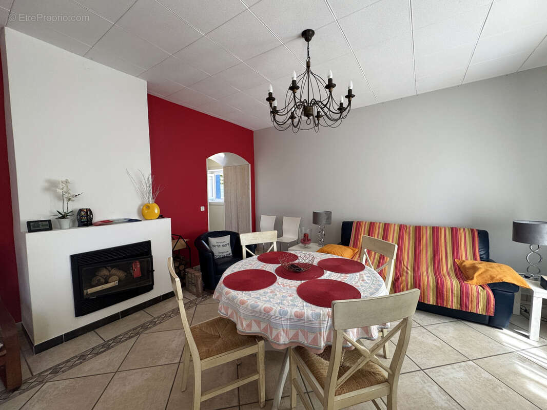 Maison à MESCHERS-SUR-GIRONDE