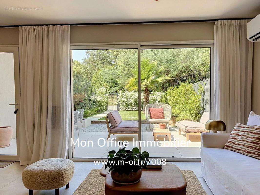 Référence : 7008-les - duplex t3 rénové à 100m de la plage à vendre à grimaud beauvallon - photo 12