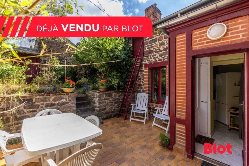 Maison à MONTFORT-SUR-MEU