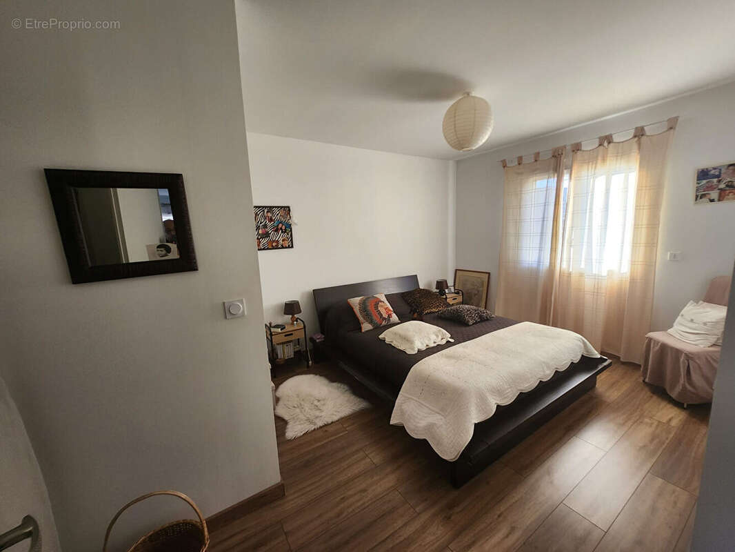 Maison à ETOILE-SUR-RHONE