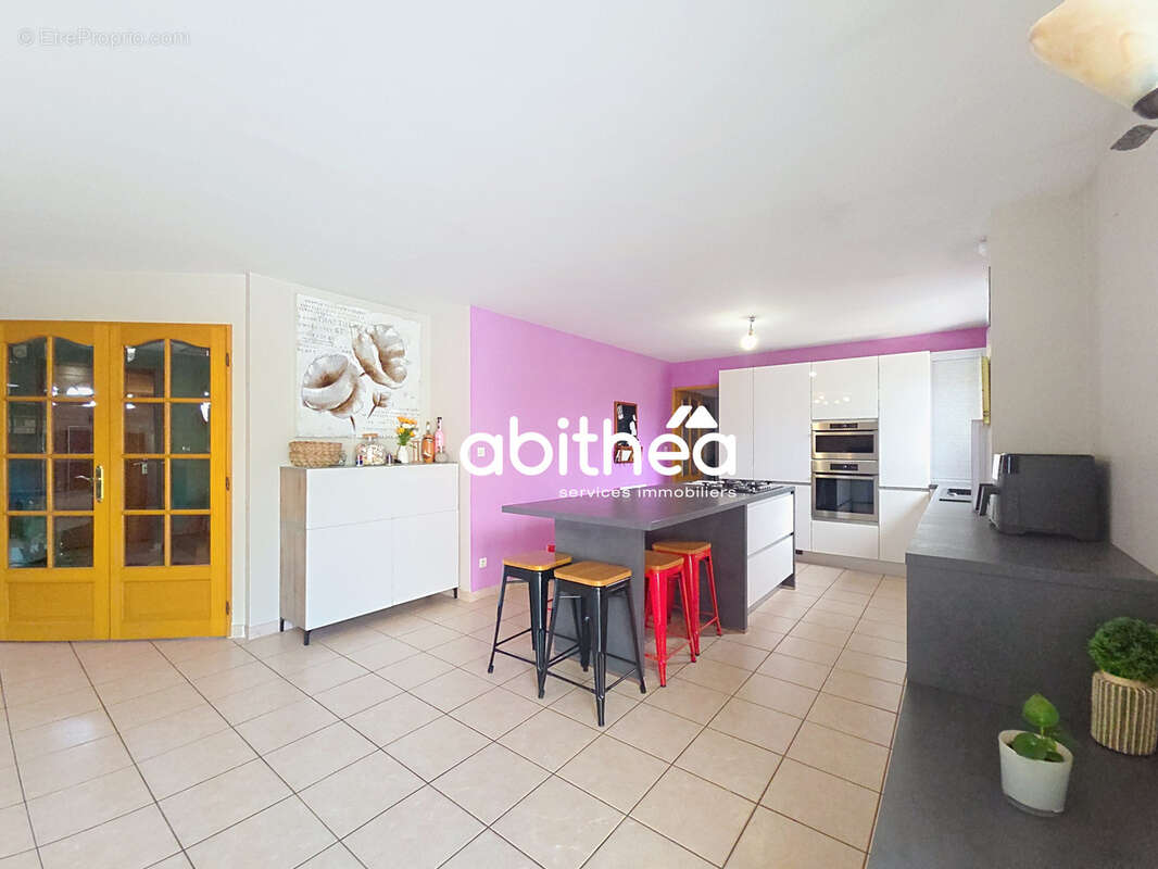 Maison à DOURGES