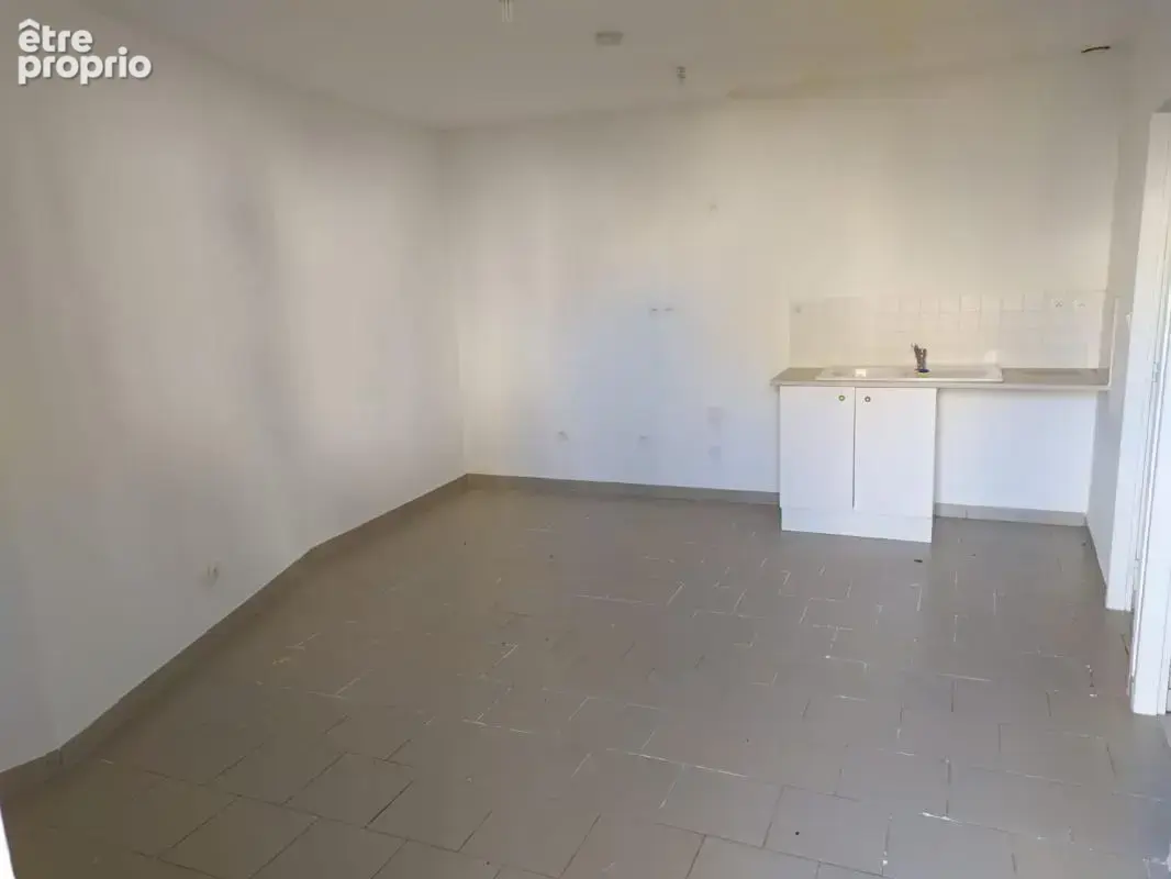 Immeuble compose de 4 appartements et 1 maison avec jardin - photo 13