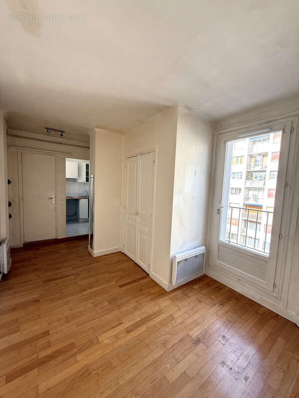 Appartement à PARIS-20E