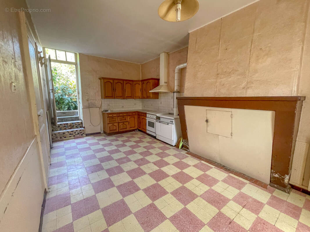 Maison à SAINT-SAUVEUR