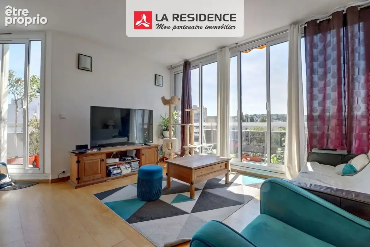 Appartement 79 m² à Saint-Germain-En-Laye  - photo 2