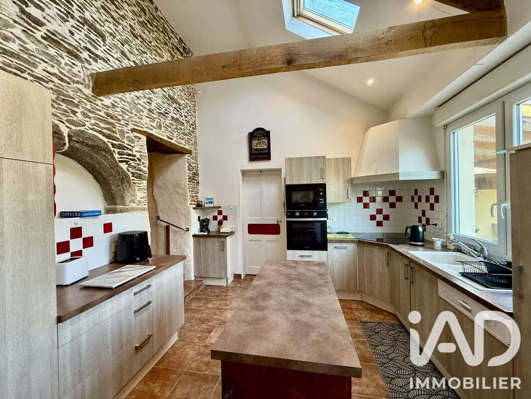 Maison 136 m² à La Trinite-Porhoet  - photo 8
