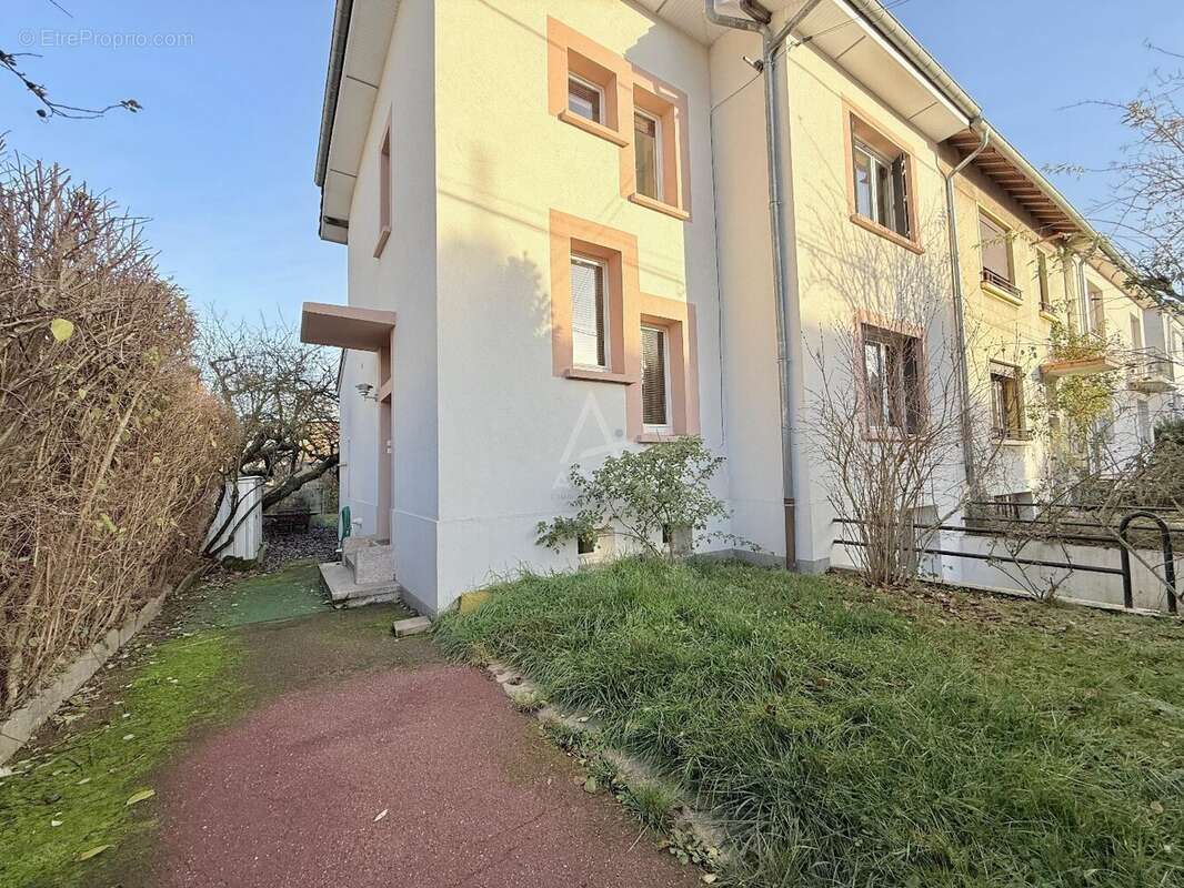 Maison à MONTIGNY-LES-METZ