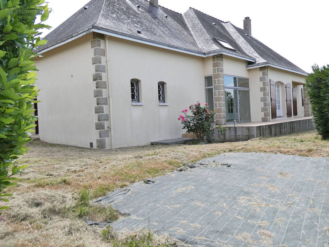 Maison à ARON