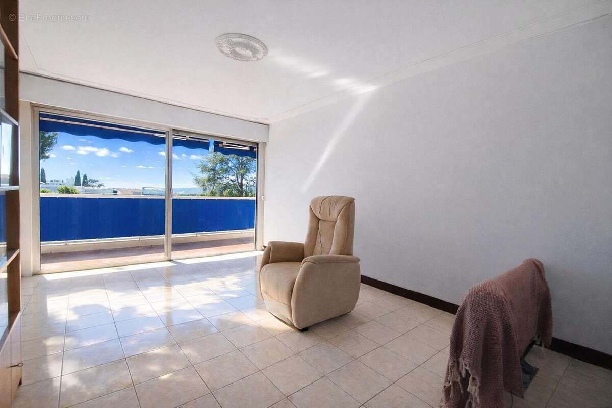   - Appartement à NICE