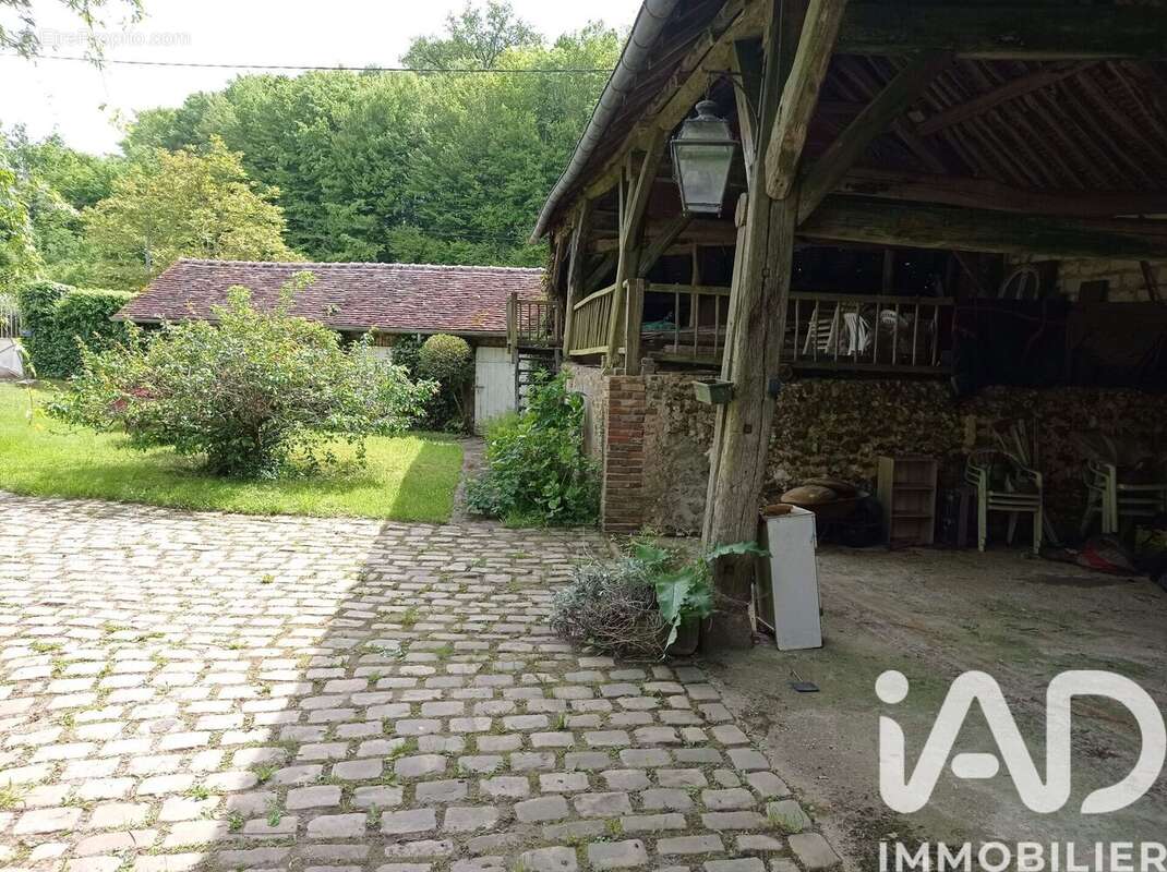 Photo 3 - Maison à SAVIGNY-SUR-CLAIRIS