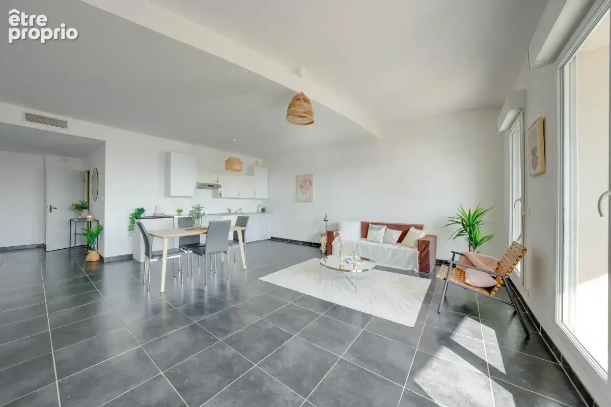 Appartement T3 avec terrasse & garage - La Ciotat - photo 4