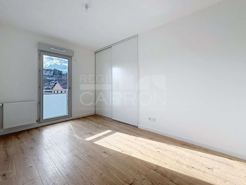 Appartement à RILLIEUX-LA-PAPE