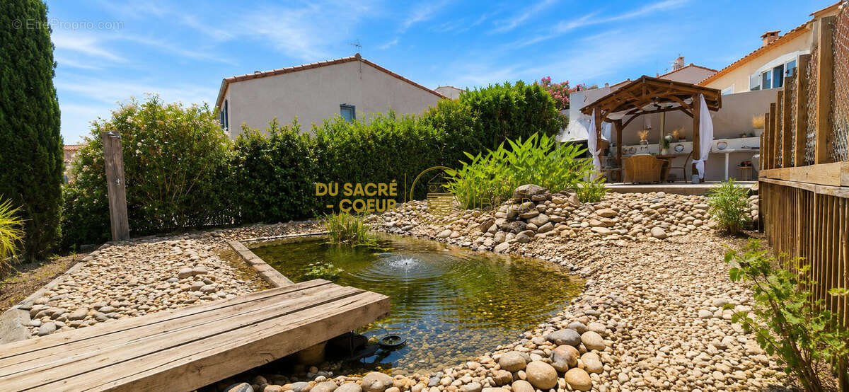 Maison 110 m² à Fourques  - photo 4