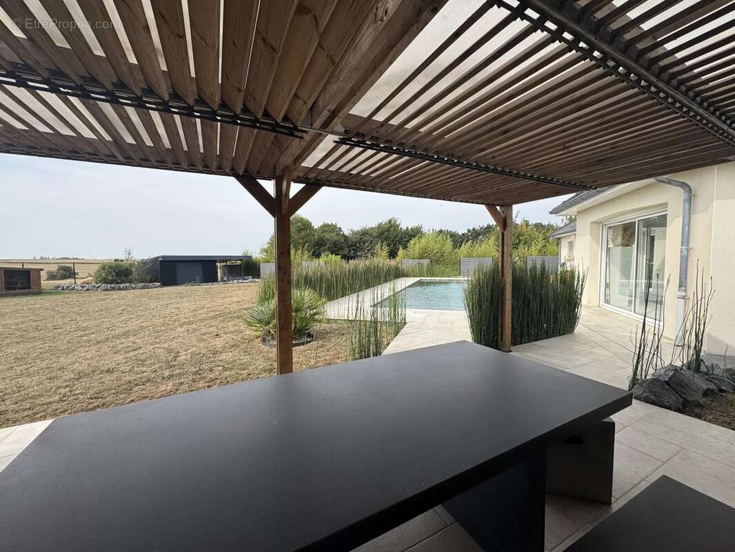 Pavillon 4 chambres avec piscine chauffée - photo 16