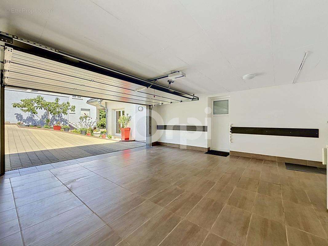 À vendre - Maison Familiale de 253m² avec appartement indépendant - 618 000€ FAI - photo 38