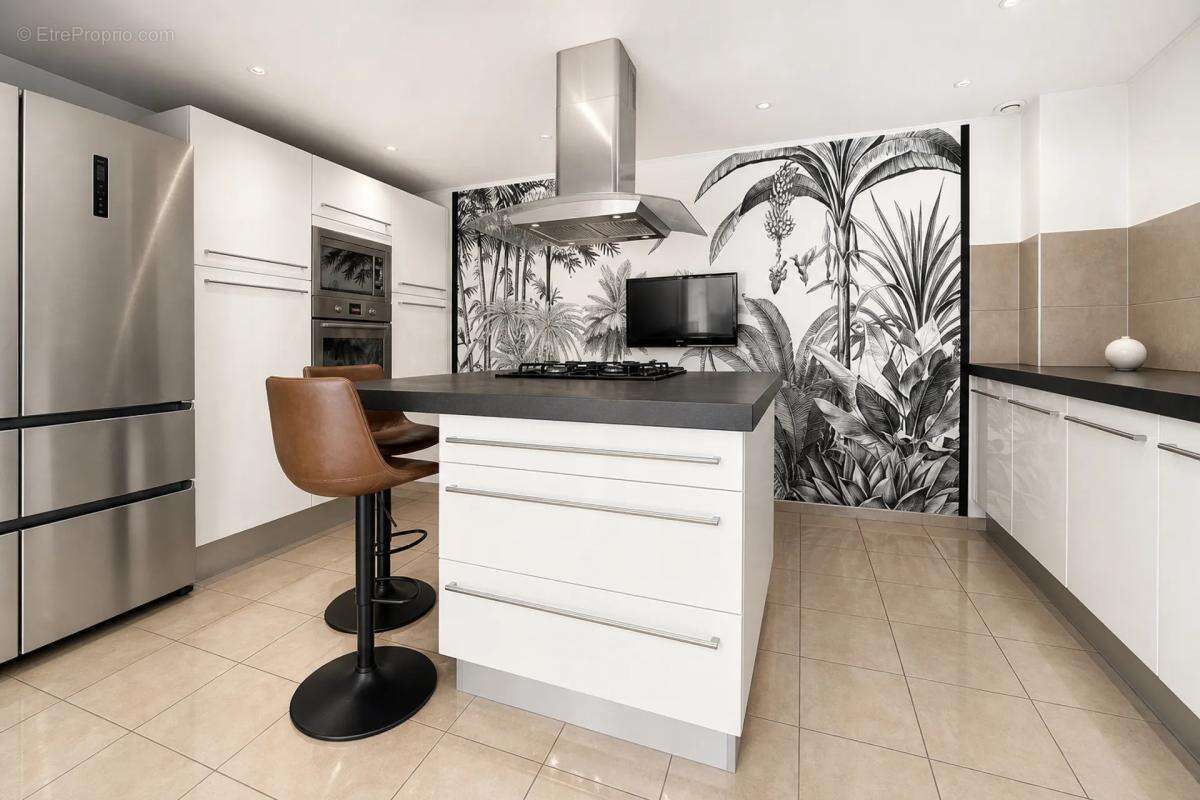 Maison de 230 m² à Artigues-près-Bordeaux - photo 6