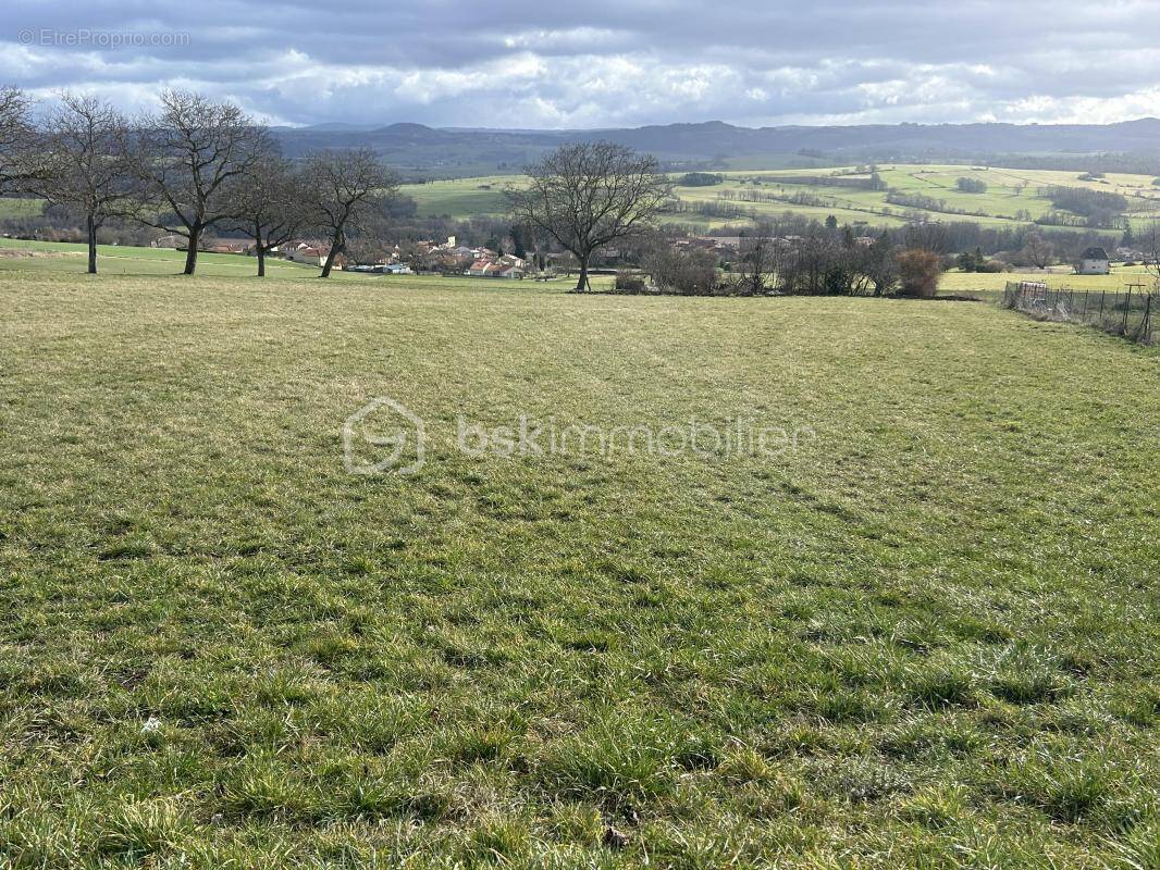 Terrain à ISSOIRE