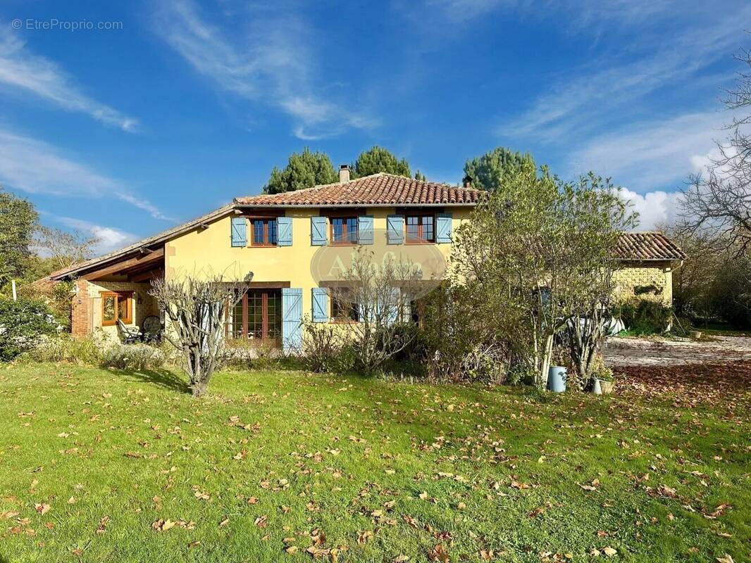 Maison à CASTELNAU-MAGNOAC