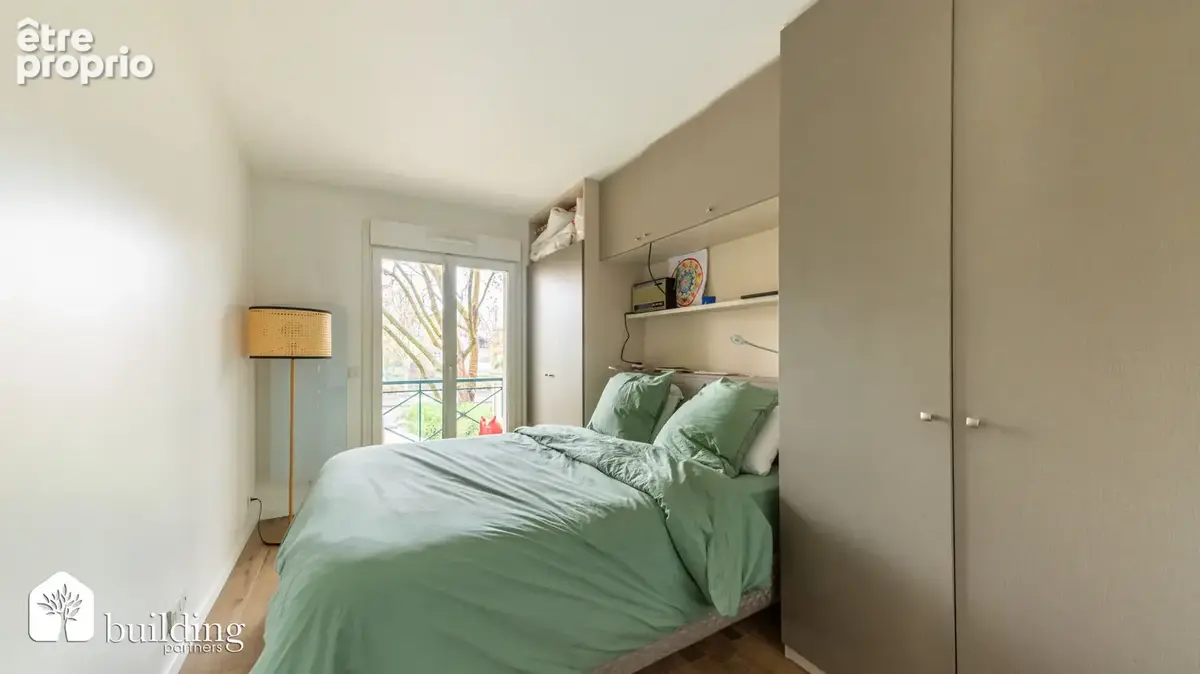 Neuilly Face Seine - Appartement 3 pièces avec balcon et loggia - photo 7