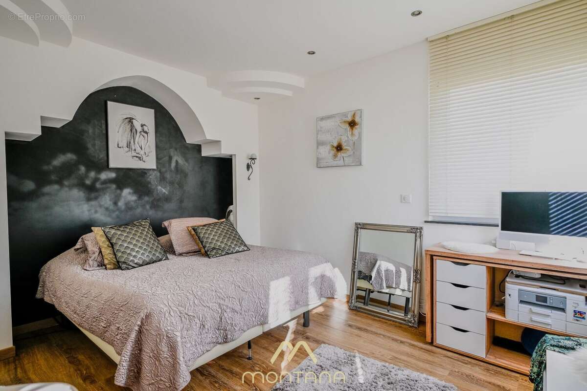 Maison à TRITTELING-REDLACH