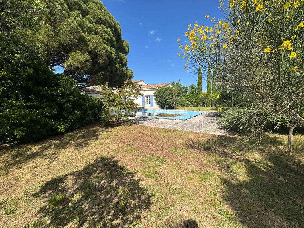 Villa au coeur de la Provence Gardoise à Saint Paulet de Caisson 180m² - photo 4