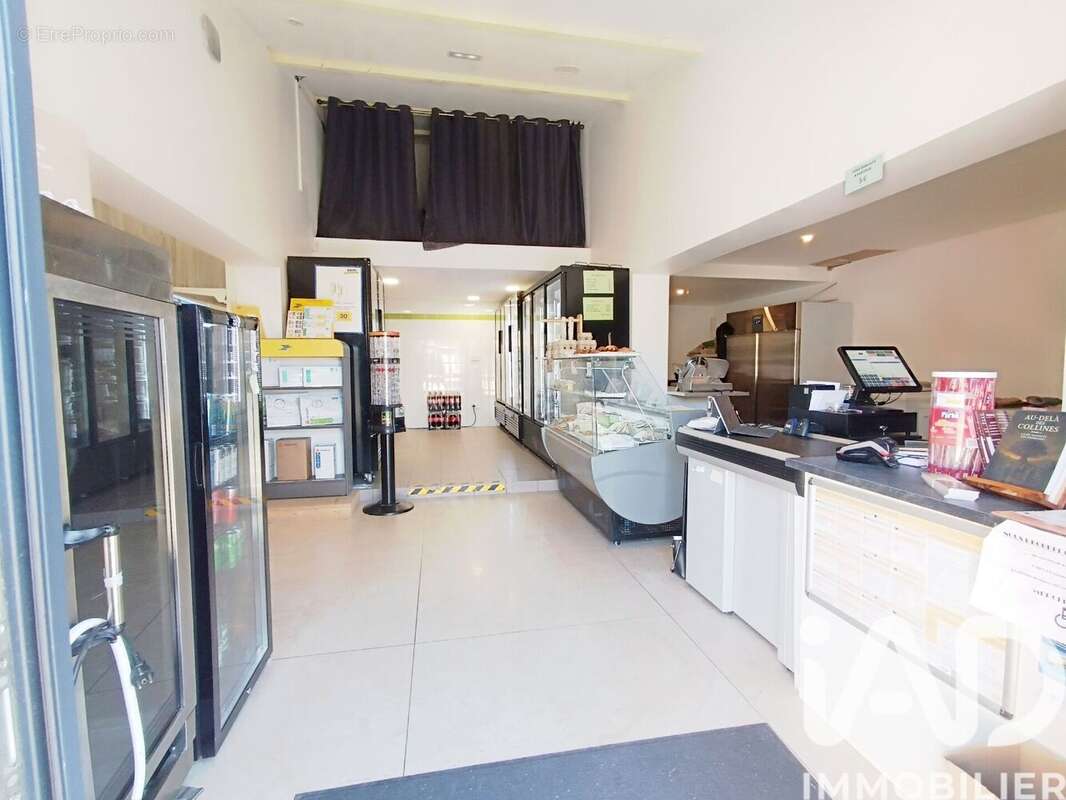 Photo 4 - Commerce à COMPS