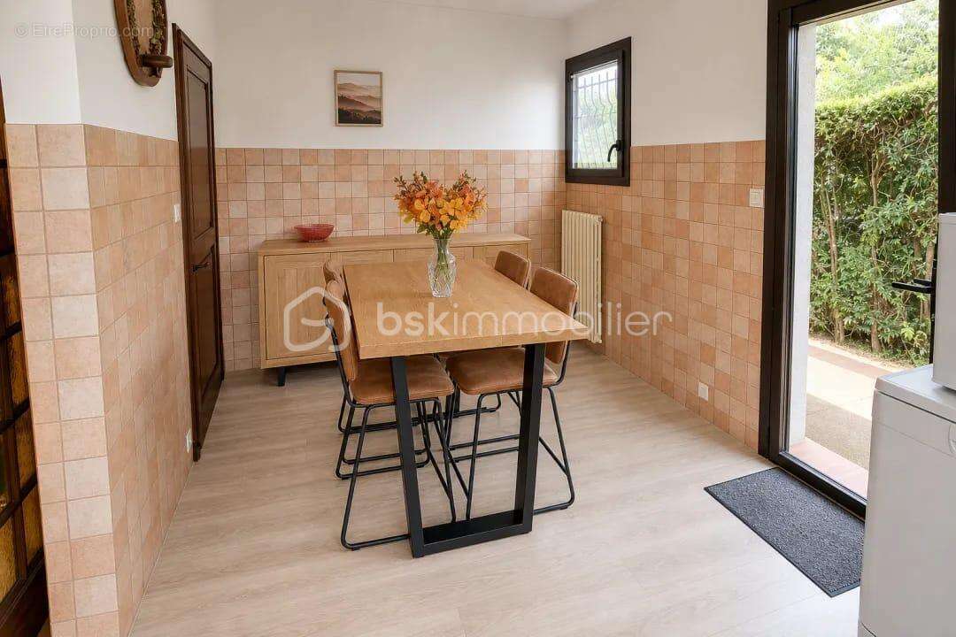 À vendre – Villa rénovée à Saint-Ouen - photo 8