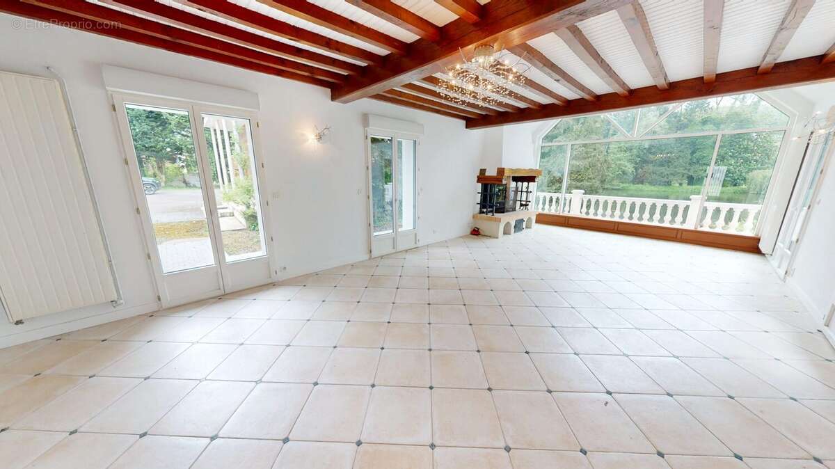 Maison à BRAY-SUR-SOMME