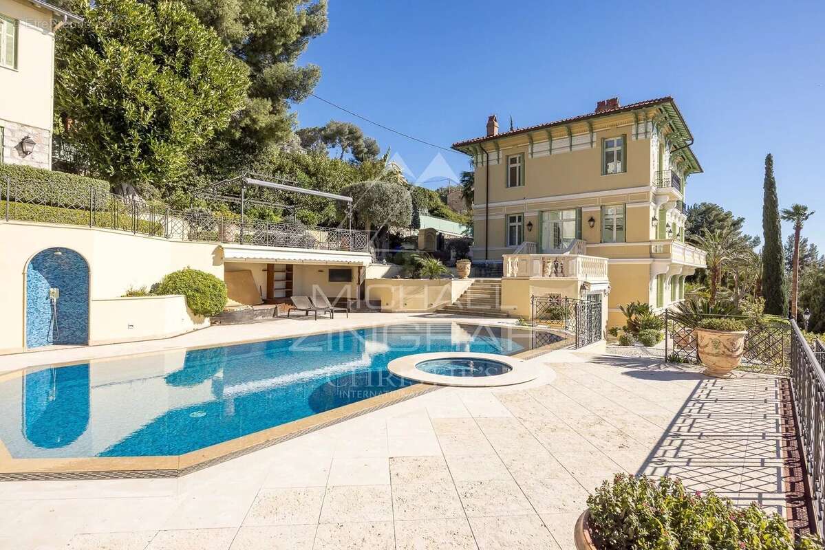 Maison à ROQUEBRUNE-CAP-MARTIN