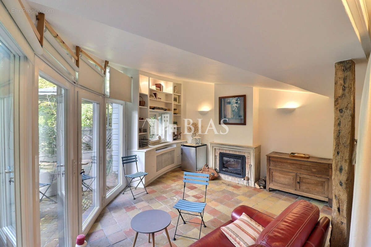 Maison à FIQUEFLEUR-EQUAINVILLE