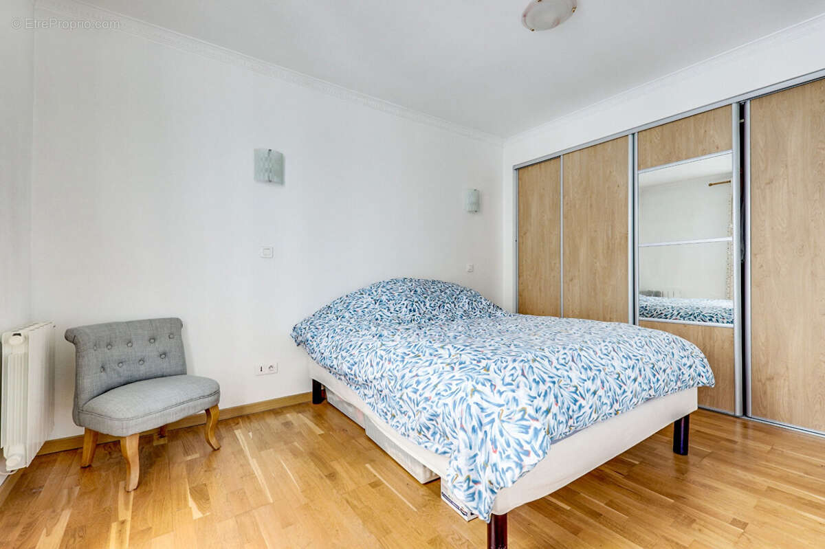 Appartement à PARIS-11E