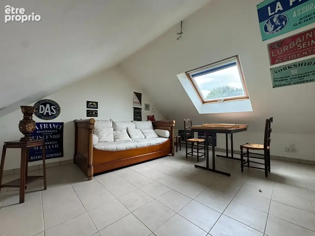 Maison familiale à Saint-Jean-De-Linières _192.4 m2 _ - photo 13
