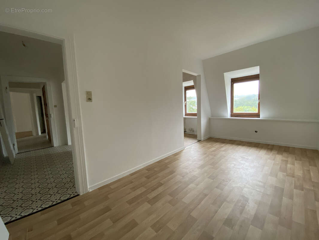 Appartement à HOMBOURG-HAUT