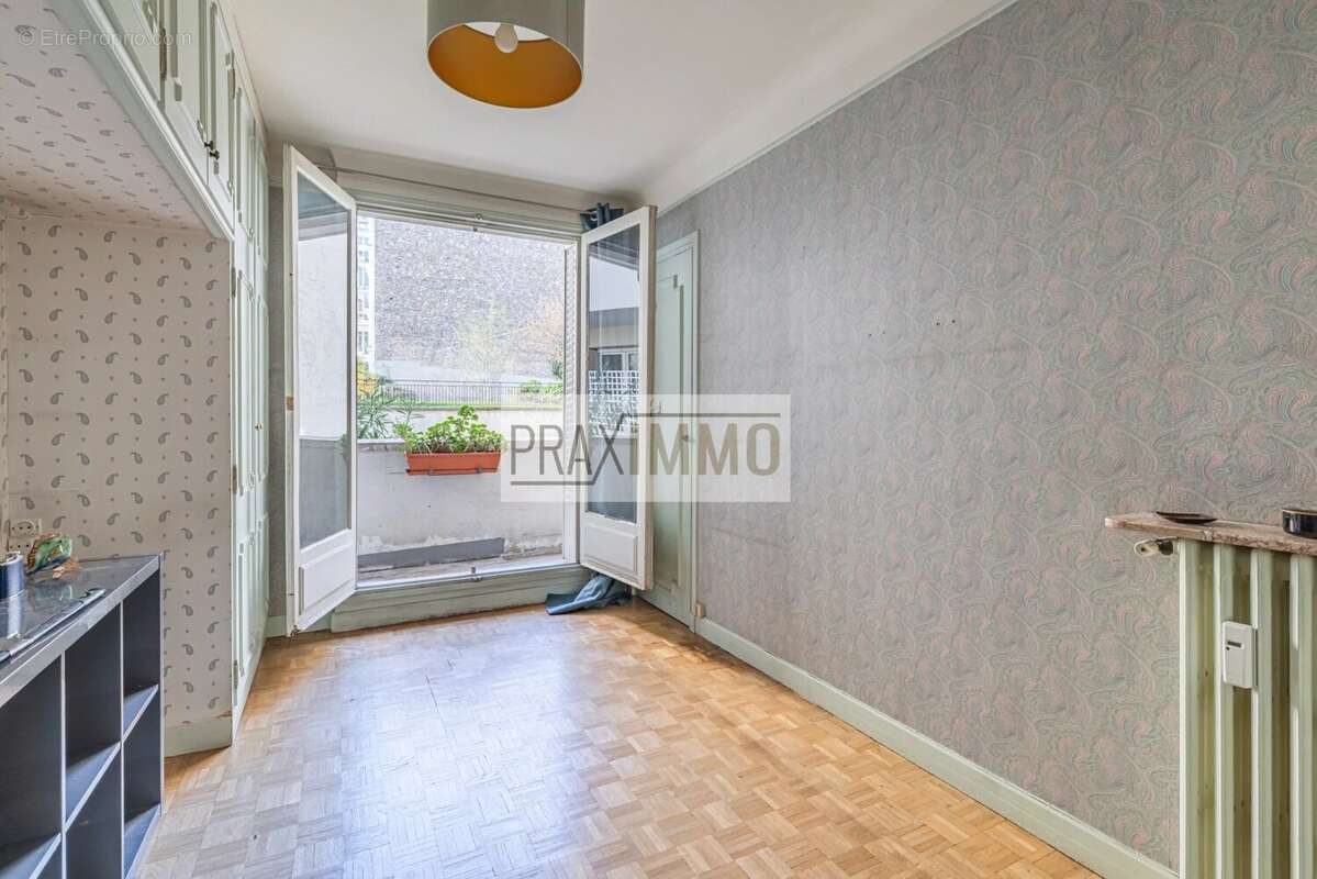 Appartement 73 m² à Paris-16e  - photo 7