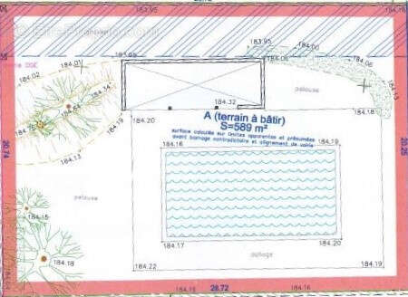 Terrain à LES CHERES