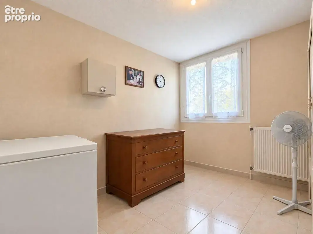 Appartement type 4 avec balcon, cave, 3 chambres, ascenseur et climatisation - photo 11