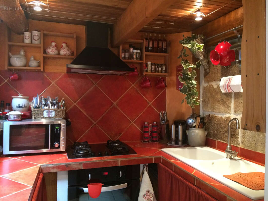 Appartement à POUSSAN