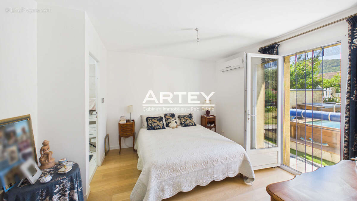 Maison - 130 m2 - Rénovée - Calme - 1 chambre de plain pied - Proche des commodités - photo 6