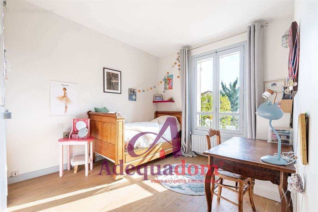 Maison à BOIS-COLOMBES