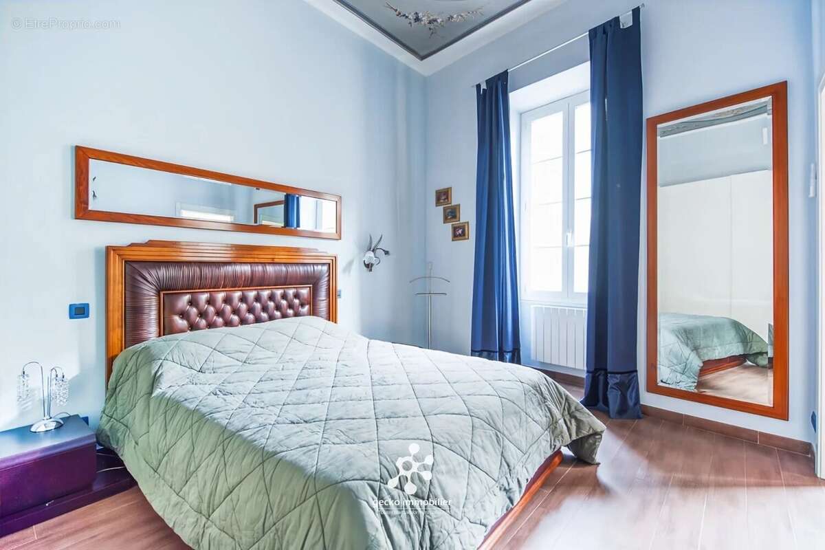 Appartement à MENTON
