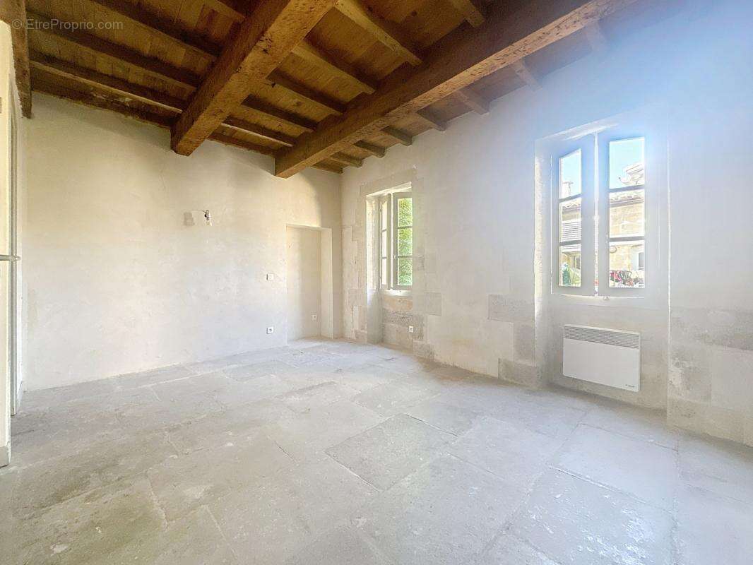 Appartement à BARBENTANE
