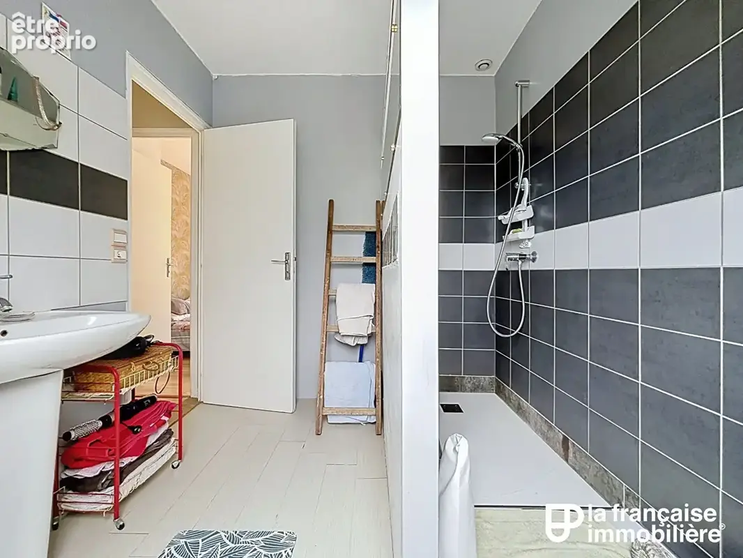 Maison - Châteaugiron  - 4 chambres -- atelier - jardin - proche centre ville et écoles - photo 12