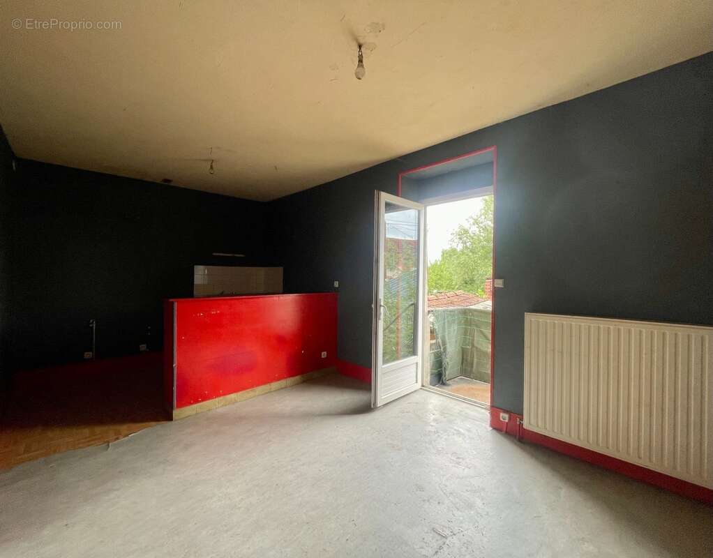 Maison à vendre 6 pièces SANCOINS (18) - photo 3