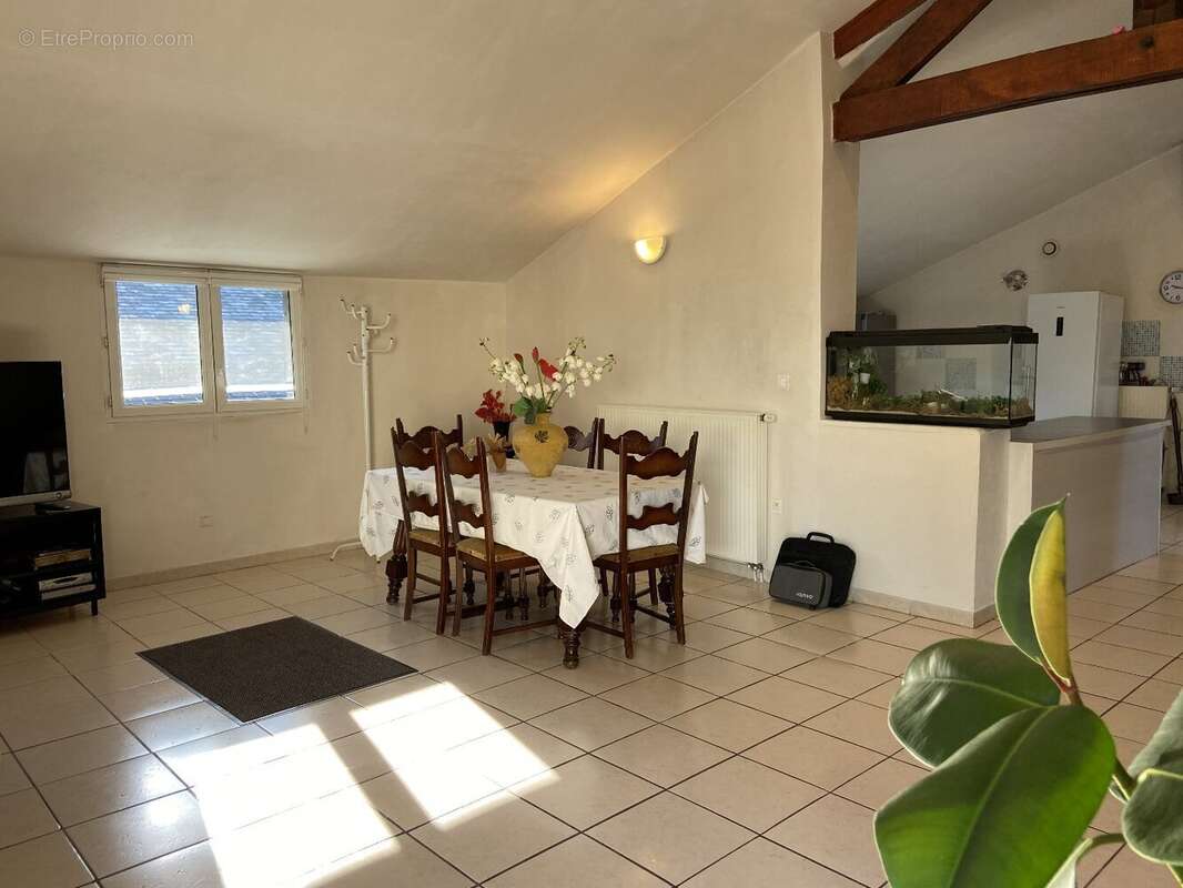 Maison à RABLAY-SUR-LAYON