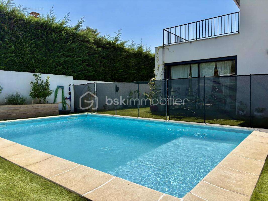 Vue Canigou, piscine & jacuzzi : une villa où tout est déjà prêt - photo 3