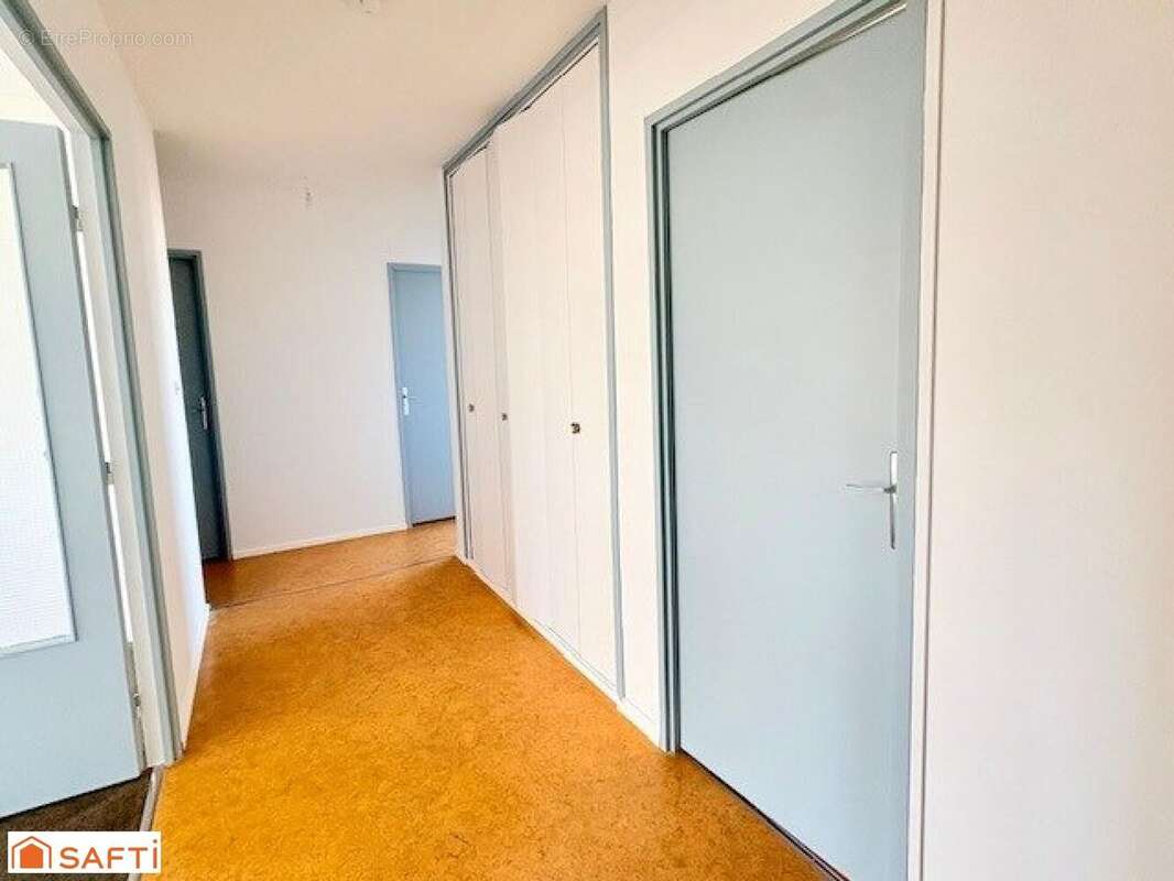 Photo 7 - Appartement à VALENCIENNES