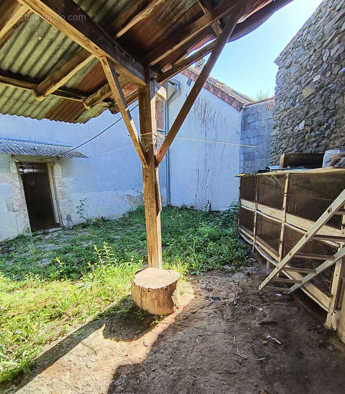 Maison à LAURIERE