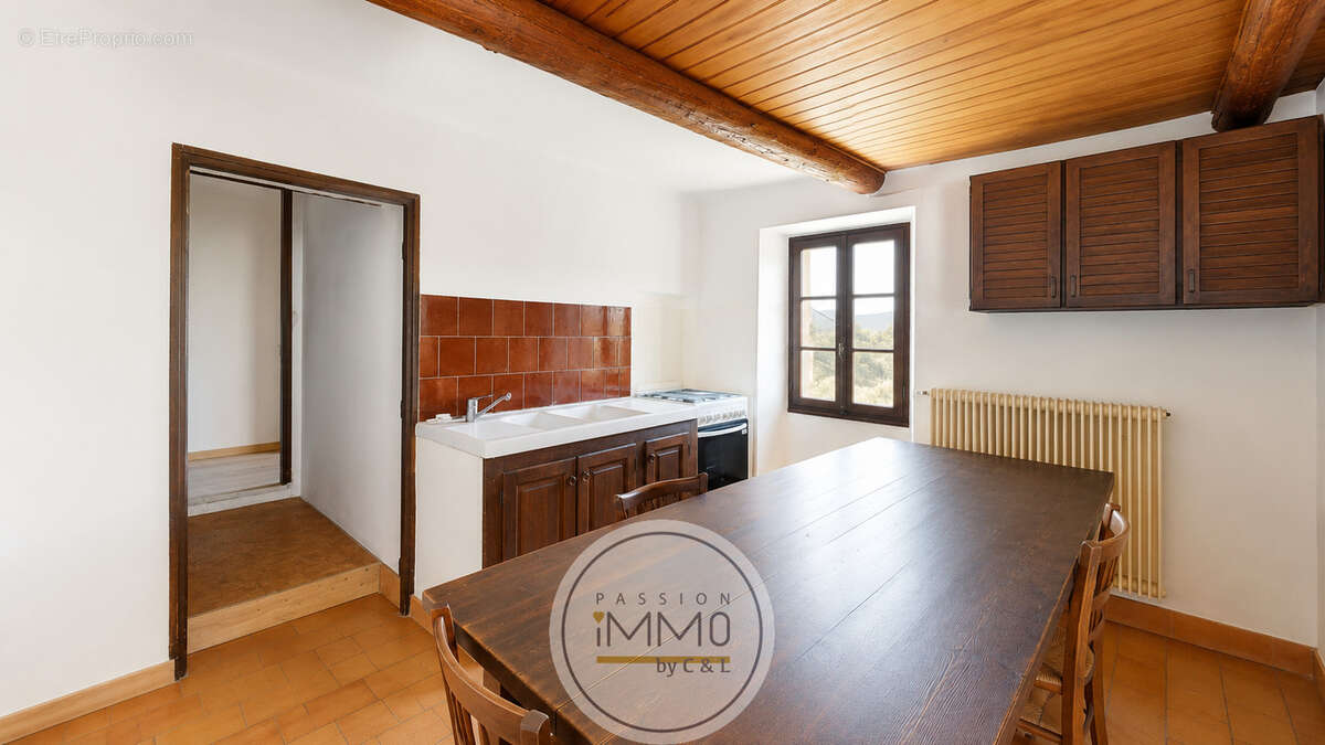Mas provencal 280 m2 - propriete 4 hectares - oliveraie - photo 3