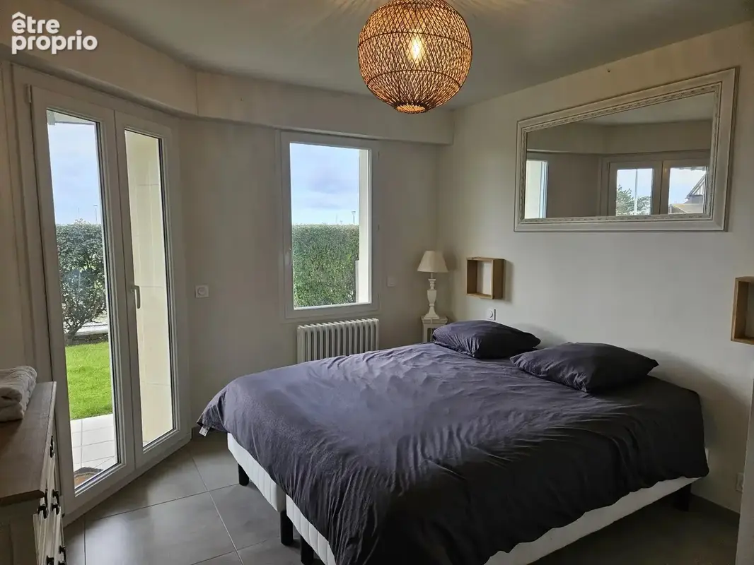 Rare à deauville / tourgéville – appartement 3 pièces rénové en 1ère ligne mer avec jardin privatif et vue mer - photo 5